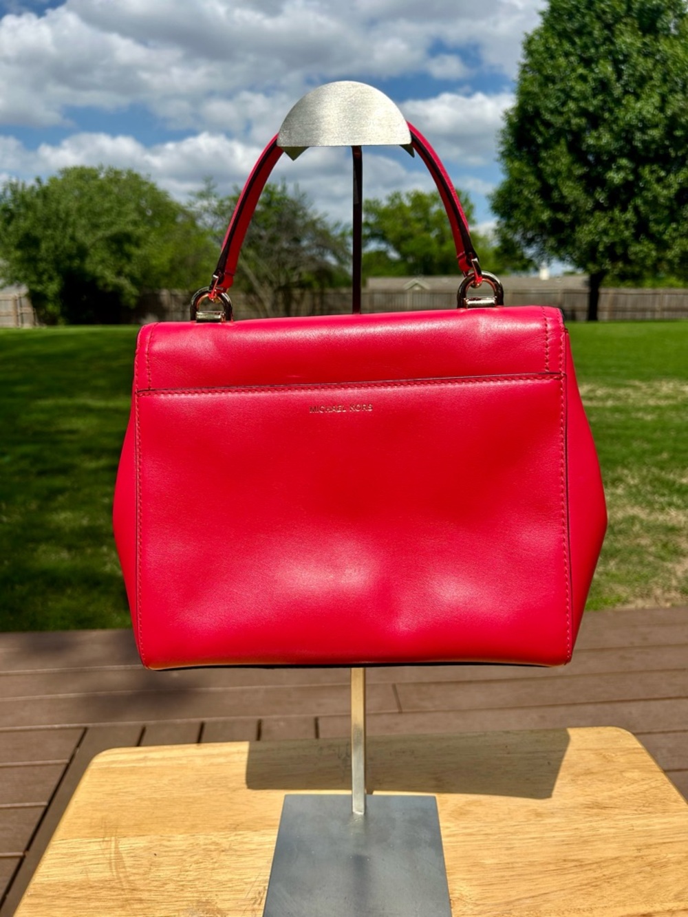 Michael Kors Ultra Pink Ava Satchel EUC - Picture 2 of 16